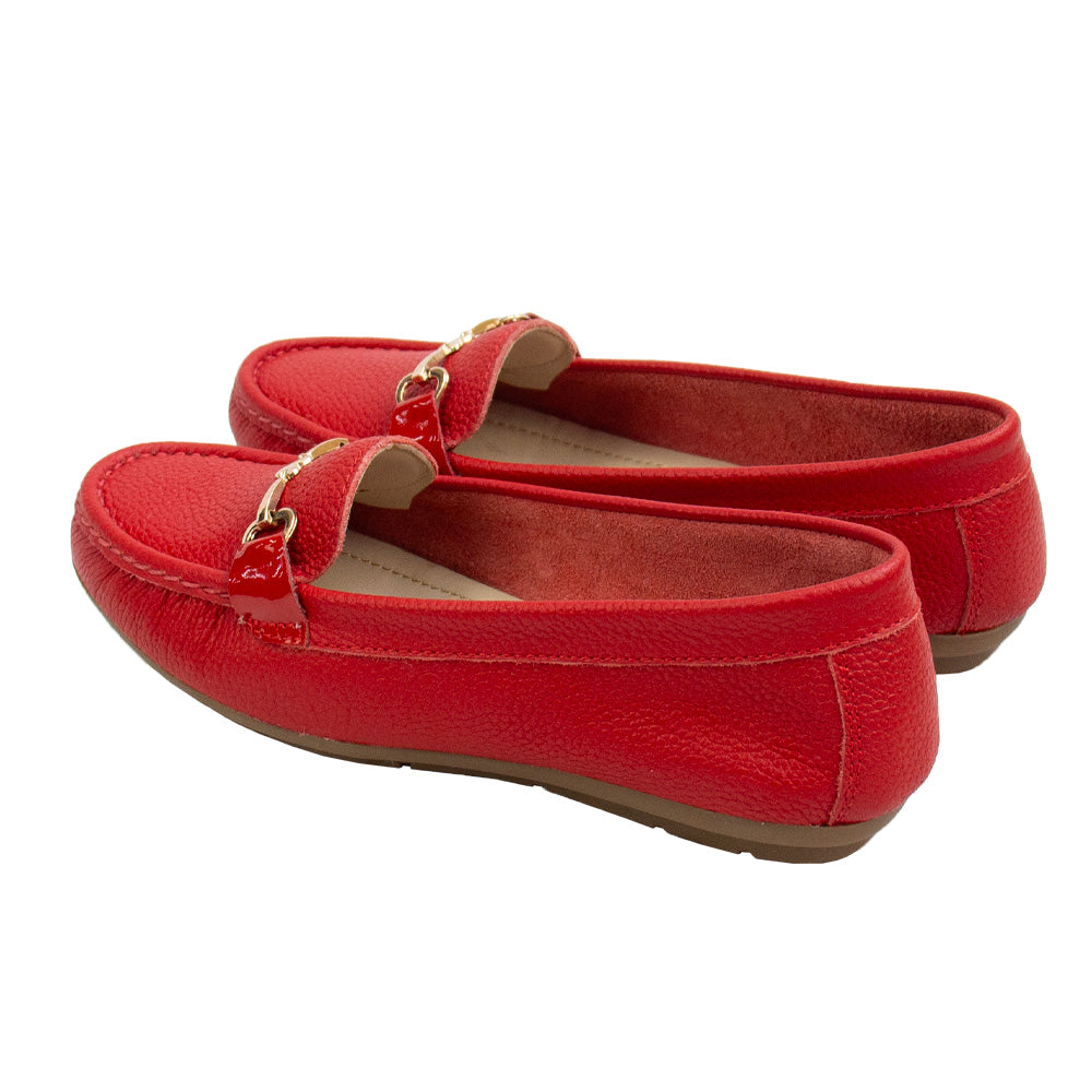MOCASIN CHATO LOVE ROJO /CHAROL ROJO