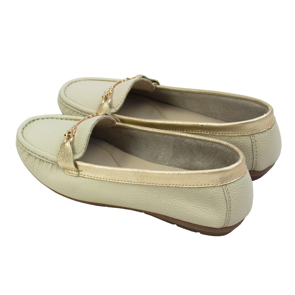 MOCASIN CHATO LAURA VAINILLA /PLATINO