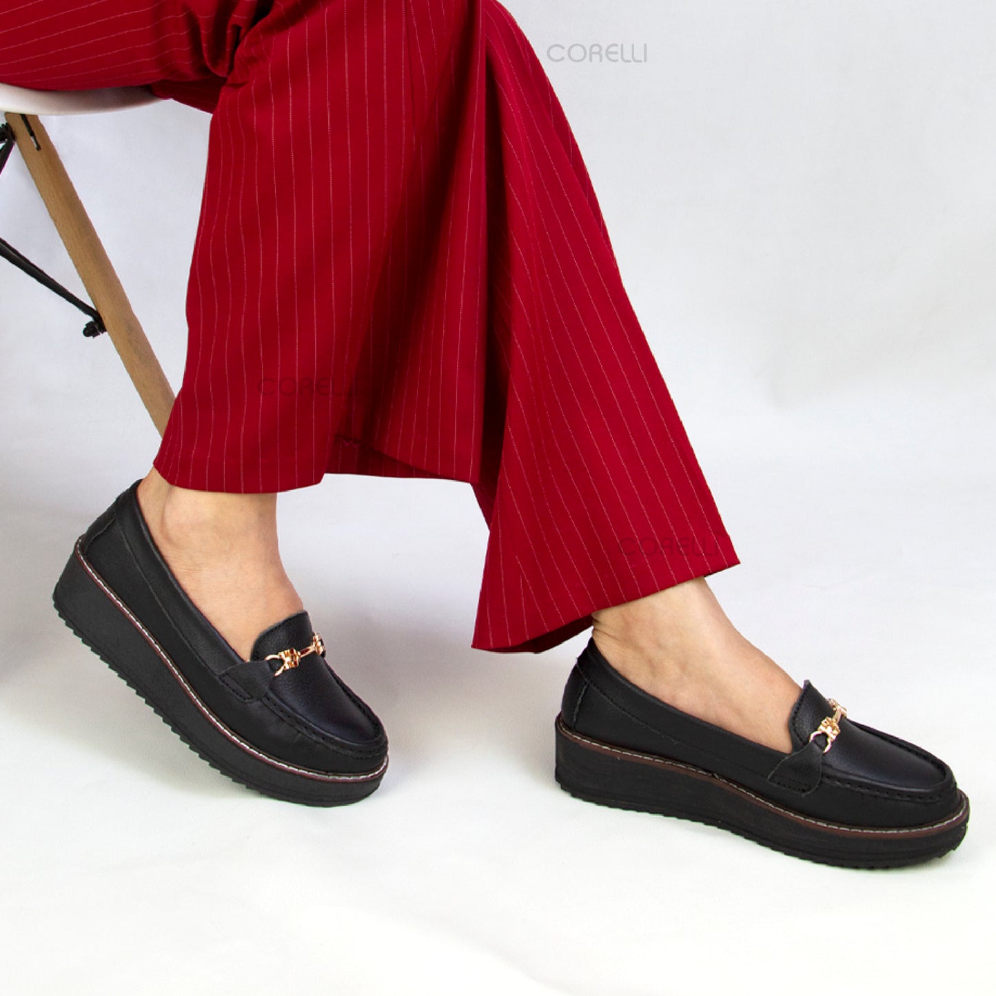 MOCASIN PLATAFORMA VICKY NEGRO-PLANTA NEGRA