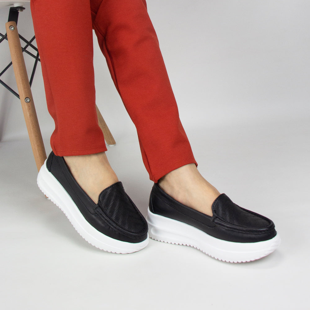 MOCASIN ZAPATILLA KATE NEGRO