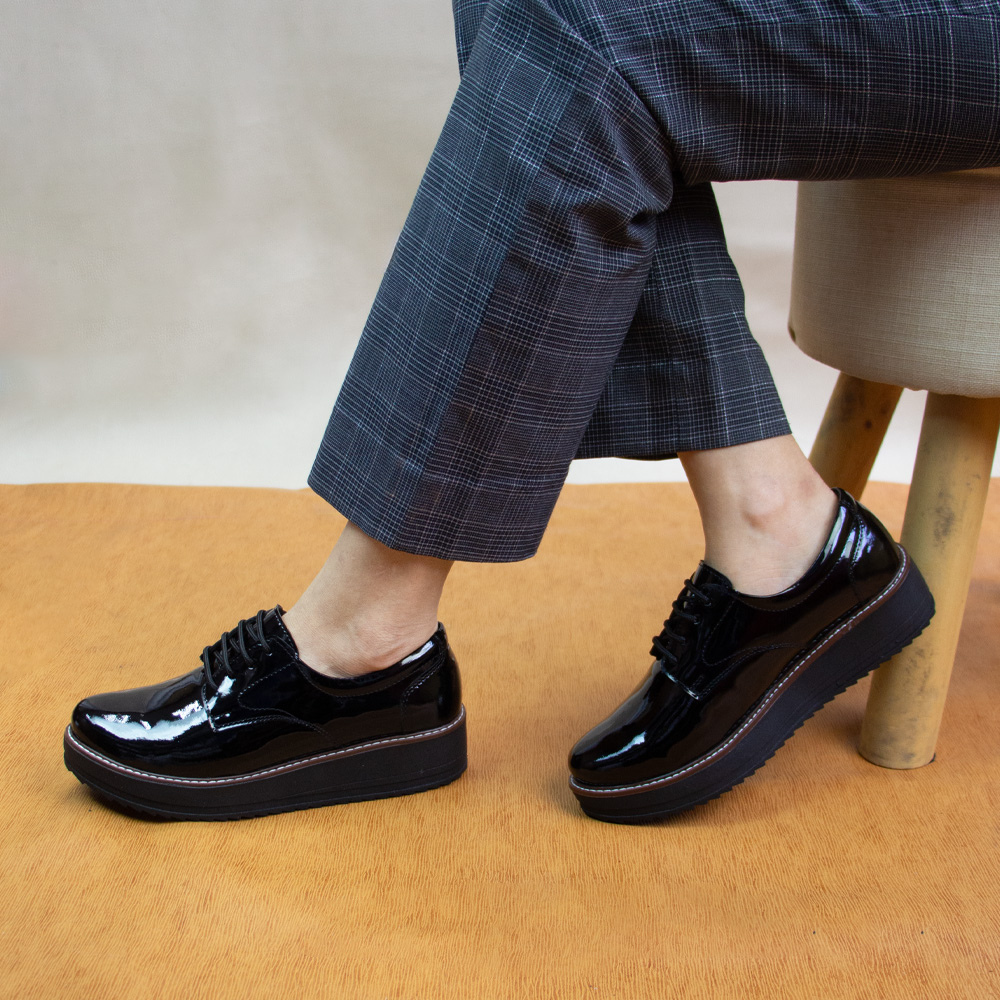 OXFORD COREBAS CHAROL NEGRO