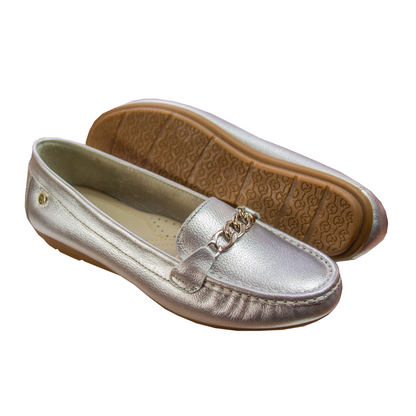 MOCASIN CHATO CADENA PLATA