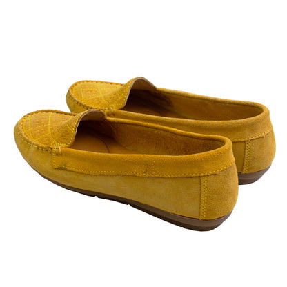MOCASIN CHATO  CLEO GAMUZA  MOSTAZA-