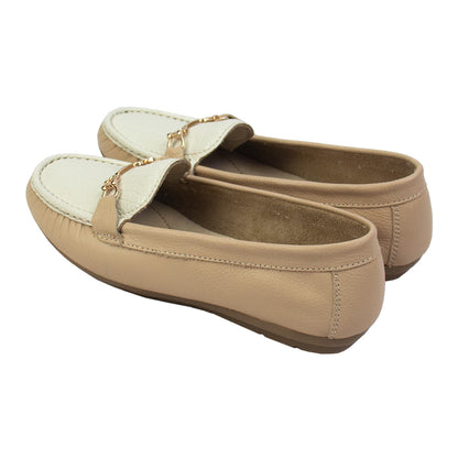 MOCASIN CHATO  LAURA   PELE  /CHAROL CREMA